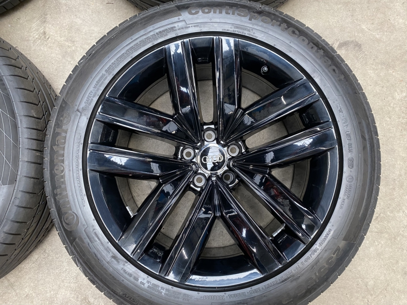 19 Inch Originele Velgen Audi Q5 SQ5 Zomerbanden 760601025J Zwart