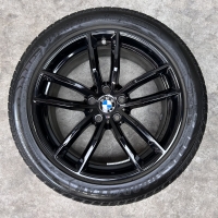 18 inch originele velgen + winterbanden BMW 5 serie G30 G31 style 662 8093915 set 3