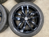 zwarte 17 inch Volkswagen Golf 7 Madrid velgen 225 45 17 5GO601025BT