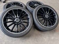 18 inch AMG night edition velgen + zomerbanden Mercedes A B klasse CLA A1764010200