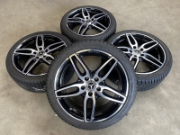 18 inch originele AMG velgen + winterbanden Mercedes A, B klasse CLA A1764010700
