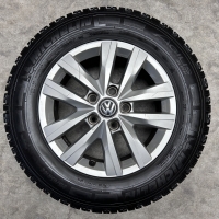 16  inch originele Clayton velgen + winterbanden VW transporter T5 T6