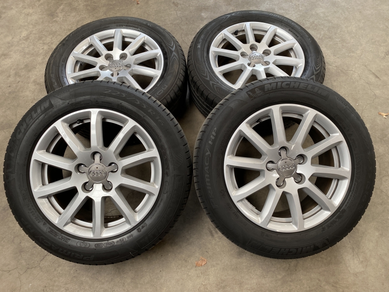 16 inch originele velgen + zomerbanden Audi A4 B8 B9 8K0601025AT