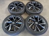 18 inch originele Vega velgen + zomerbanden Skoda Superb 3P0601025CH