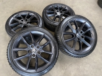 18 inch originele velgen + winterbanden Skoda Octavia 5E0601025Q