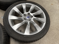 18  inch originele Magni  velgen Volvo V60 V70 235 40 18