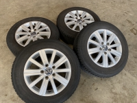 15 inch originele velgen + zomerbanden VW Golf / Caddy 5K0601025J