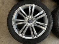 17 inch originele  Geneva velgen + vierseizoenenbanden Volkswagen Golf 5G0601025BS
