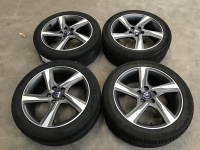 17 inch originele Ixion velgen Volvo V40 S40 C30  225 45 17