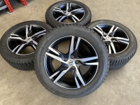 18 inch originele R design velgen + winterbanden Volvo XC40 31445812