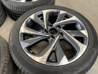 17 inch originele velgen Toyota Auris 225 45 17 (42611 02L90)