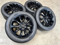 17 inch originele velgen + vierseizoenenbanden Nissan Juke KE409-1K200