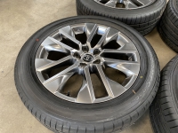 19 inch originele sport velgen Toyota RAV4 225 55 19