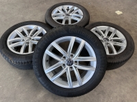 16 inch originele Hita velgen + zomerbanden  Volkswagen Golf 5G0601025CS