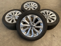 17 inch originele velgen + zomerbanden Audi A4 B9 8W0601025L