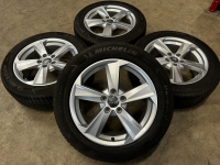 17 inch originele velgen + zomerbanden Audi Q2 81A601025B set 1