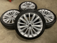 19 inch originele Phoenix velgen + vierseizoenenbanden Skoda Superb 3V0601025AK