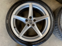 18 inch originele velgen + zomerbanden Audi A5 S line 8W0601025BG