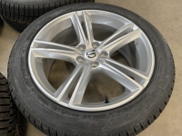 18 inch originele velgen + winterbanden Volvo V90 31362839