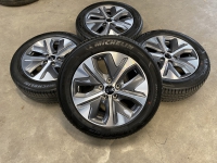 17 inch originele velgen + zomerbanden Kia E NIRO 215 55 17
