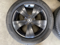 17  inch originele velgen + zomerbanden  Skoda Superb 3V060102AS