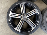 19 inch originele Cadiz velgen + zomerbanden Volkswagen Golf 7 R 5G0601025AH
