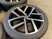 18 inch originele Jurva  winterset VW Golf 7 GTD 225 40 18