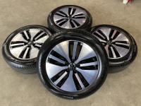 17 inch originele Montpellier velgen + zomerbanden Volkswagen Passat GTE set A