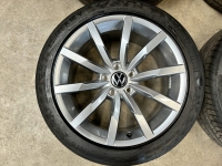 18 inch originele Montrey velgen + zomerbanden Volkswagen Passat 3G0601025Q