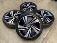 18 inch originele Nevada velgen + vierseizoenenbanden Volkswagen T-Cross 2GM601025H
