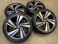 18 inch originele Nevada velgen + vierseizoenenbanden Volkswagen T-Cross 2GM601025H
