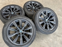 18 inch originele velgen + winterbanden BMW 5 serie G30 G31 style 684 set 1