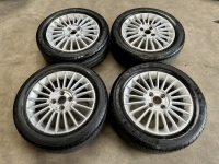 15 inch originele spoke velgen + zomerbanden Volkswagen Up 1S0601025A