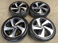 18 inch originele Milton Keynes velgen + zomerbanden Volkswagen Golf 7 GTI 5G0601025CN