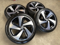 18 inch originele Milton Keynes velgen + zomerbanden Volkswagen Golf 7 GTI 5G0601025CN