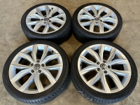 18 inch originele Kingston velgen + zomerbanden Volkswagen Golf  set 1