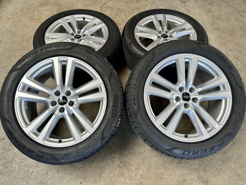 20 inch originele velgen + zomerbanden Audi Q7  SQ7 s line 4M0601025H