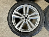 20 inch originele velgen + zomerbanden Audi Q7  SQ7 s line 4M0601025H