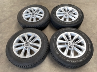 15 inch originele VW Caddy Coloundra winterset 195 65 15 5x112