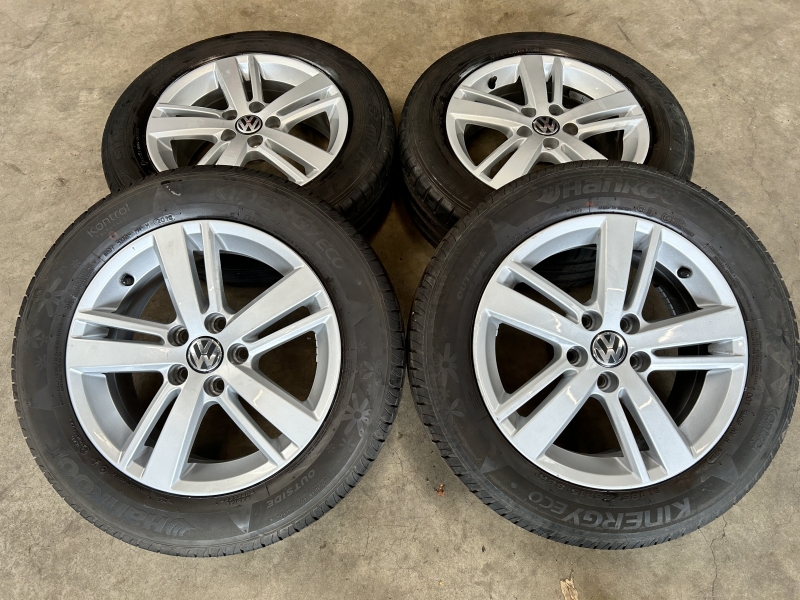 15 inch originele Sassari velgen + zomerbanden Volkswagen Polo 2G0601025AD