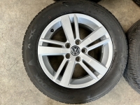 15 inch originele Sassari velgen + zomerbanden Volkswagen Polo 2G0601025AD