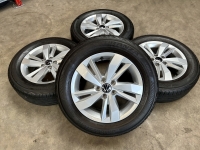 15 inch originele Sassari velgen + zomerbanden Volkswagen Polo 2G0601025AD