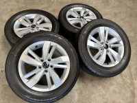 15 inch originele Sassari velgen + zomerbanden Volkswagen Polo 2G0601025AD