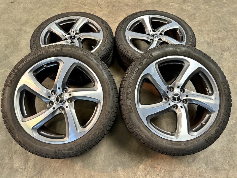 18 inch originele velgen + winterbanden Mercedes  E klasse W213 A2134013200