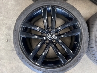 18 inch originele Salvador velgen + zomerbanden VW Golf 5G0601025AF