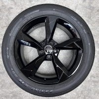 19 inch originele velgen + zomerbanden Audi Q3 83A601025N set 2