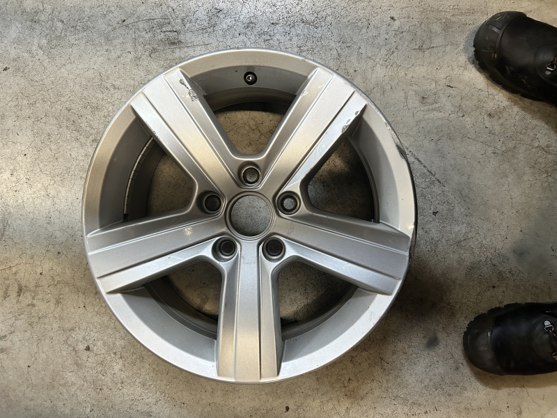 16 inch originele Dover velg VW Golf 5G0601025A