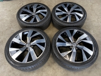 18  inch Volkswagen Golf 8 sport  velgen 225 40 18 set 2