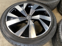 18  inch Volkswagen Golf 8 sport  velgen 225 40 18 set 2