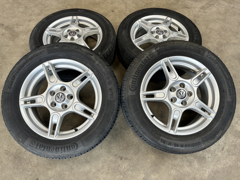 16 inch originele velgen + zomerbanden Volkswagen T-Cross Taigo